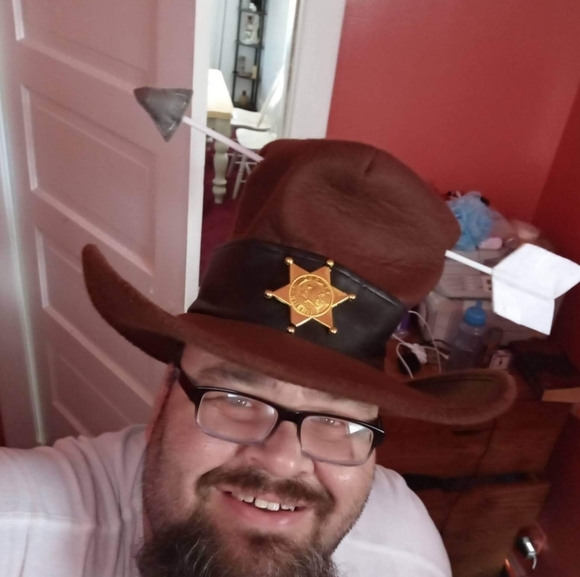 Meet your Posher, Douglas - Picture 2 of 2